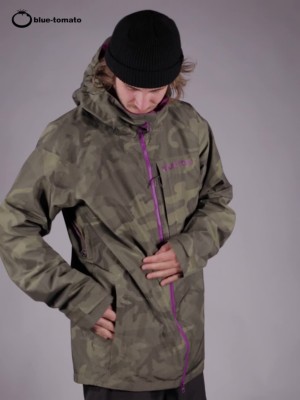 Burton radial outlet jacket